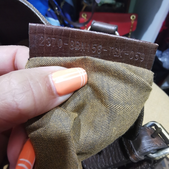 (sold)100% Authentic Fendi De Jour Large Zucca - Picture 14 of 16